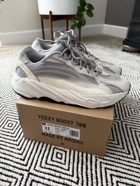 adidas Yeezy Boost 700 V2 'Static'
